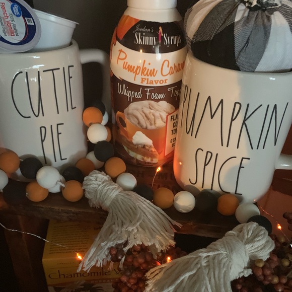 Wooden handmade bead garland Halloween tassels - Picture 3 of 3